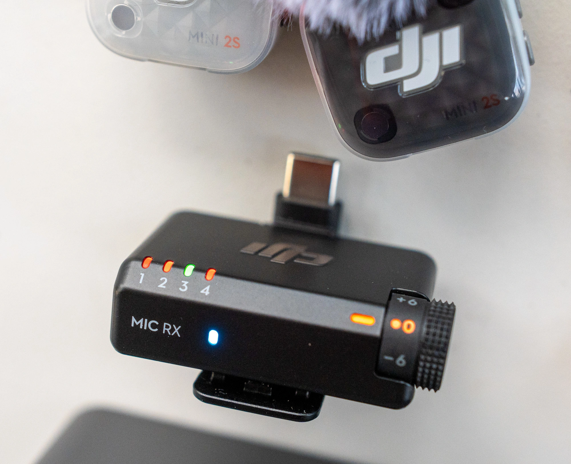 DJI Mic Mini 2S ไมค์ไร้สาย 32-bit สำหรับสตรีมเมอร์งบประหยัด