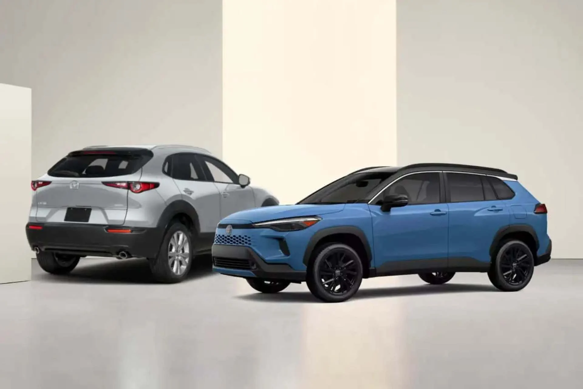 Toyota Corolla Cross Hybrid vs Mazda CX-30: เลือกคันไหนให้คุ้มสำหรับครอบครัว