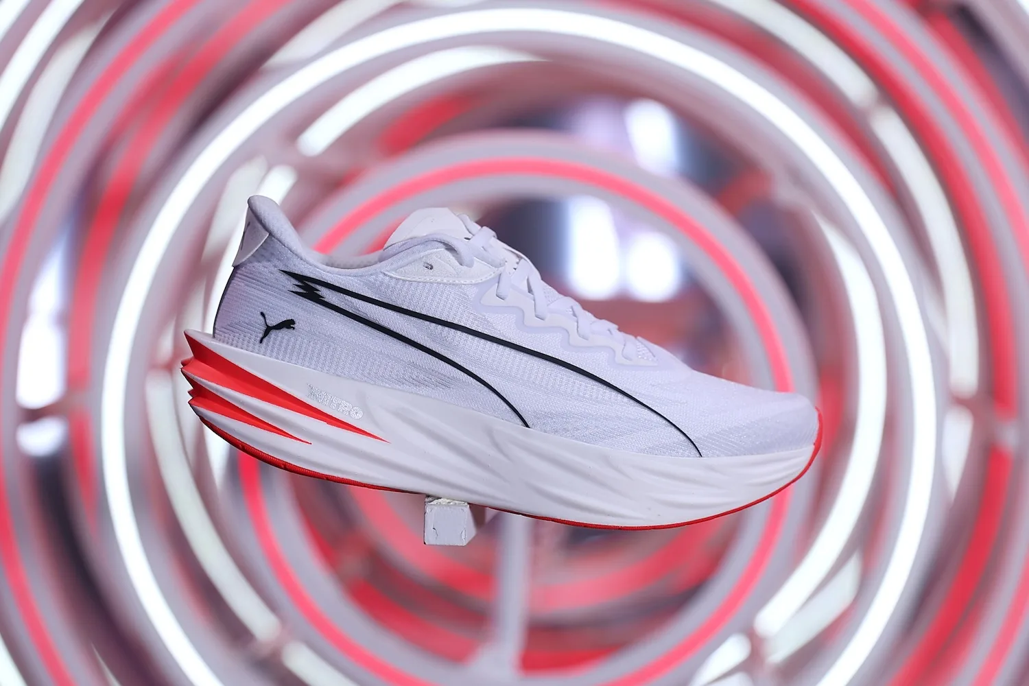 รองเท้า Hybrid Race คืออะไร? เลือกคู่ไหนดีสำหรับสนาม HYROX