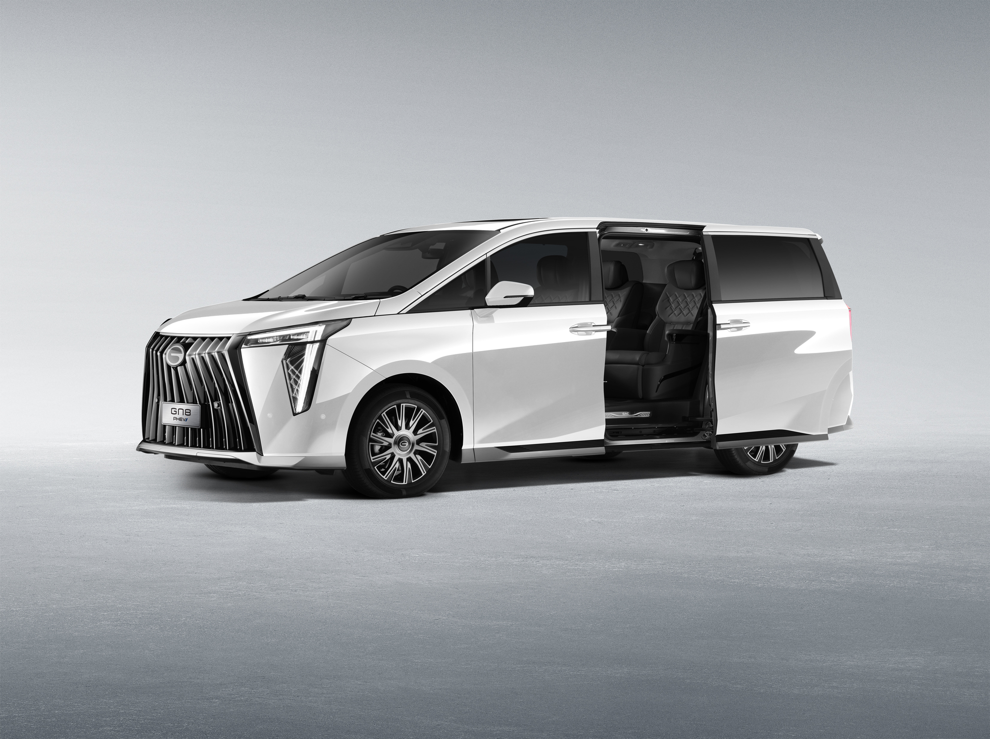 GAC GN8 PHEV ปลั๊กอินไฮบริด MPV พรีเมียมระยะวิ่ง 1032 กม.