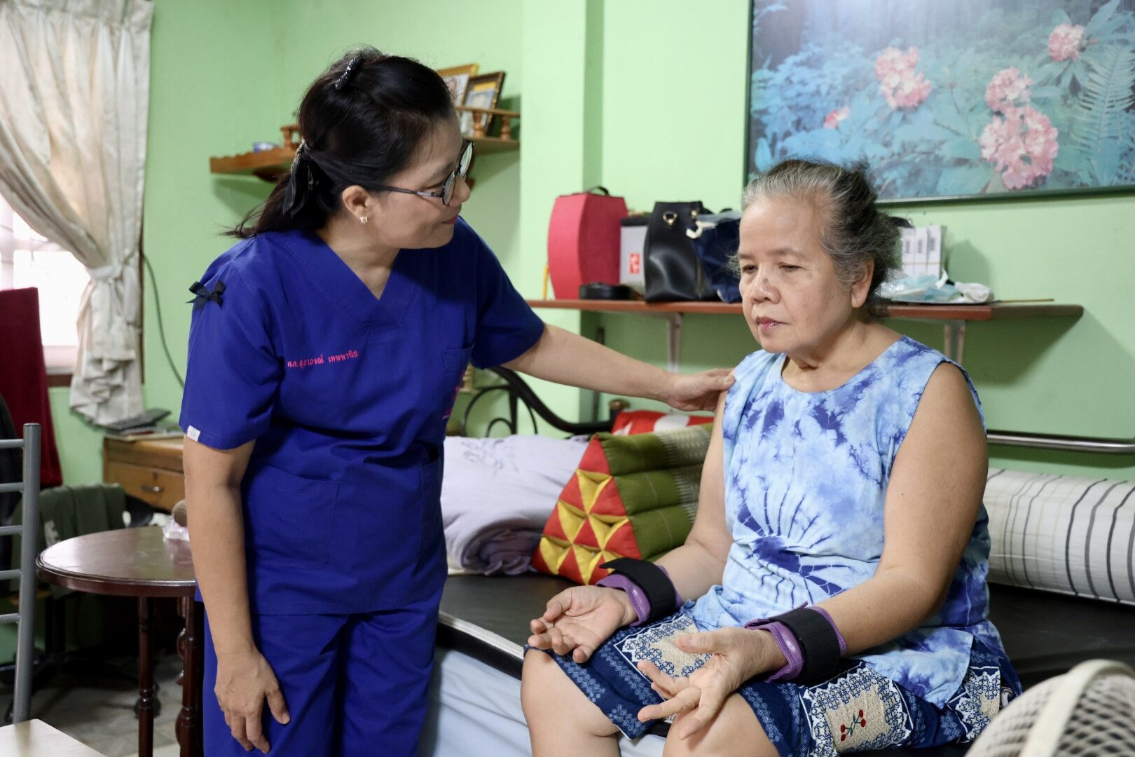 การฟื้นฟูชุมชนกำลังเปลี่ยนหน้าระบบสุขภาพอย่างไร