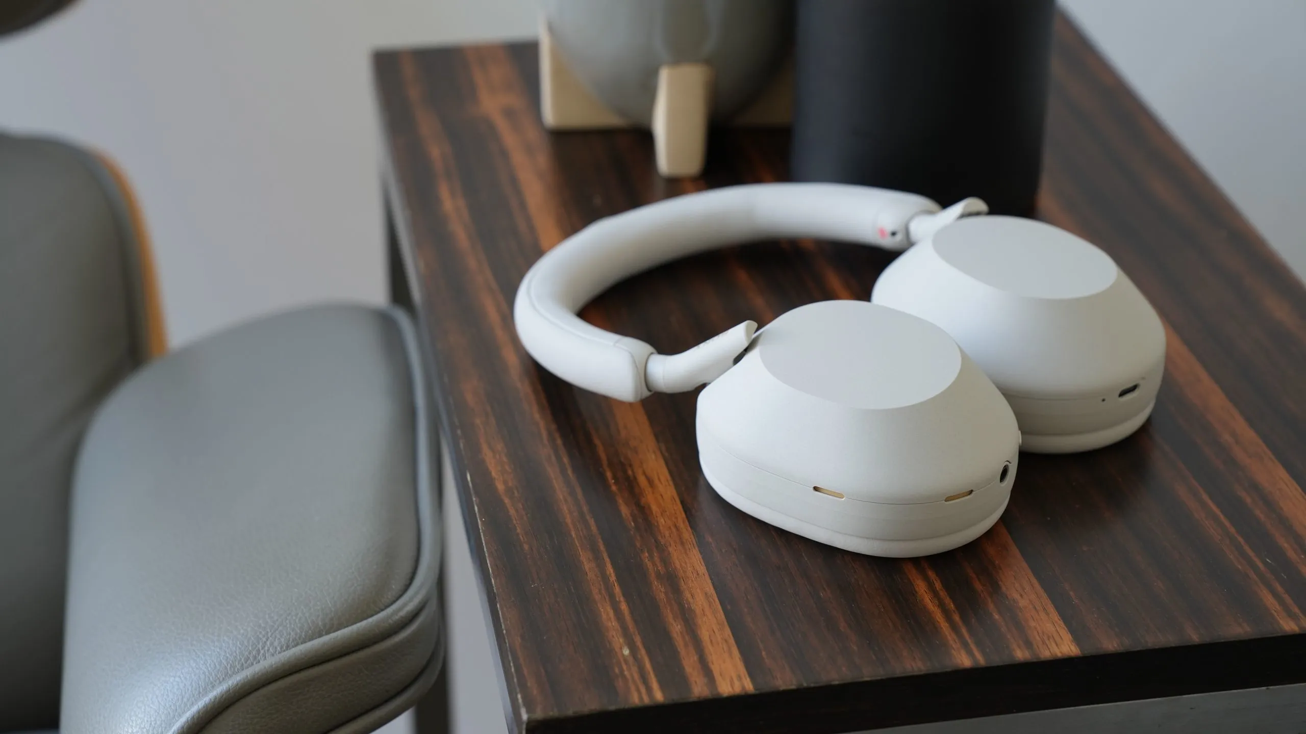 Sony WH-1000XM5 ลดแรง หูฟัง ANC ระดับเรือธงรุ่นก่อนยังน่าซื้อไหม