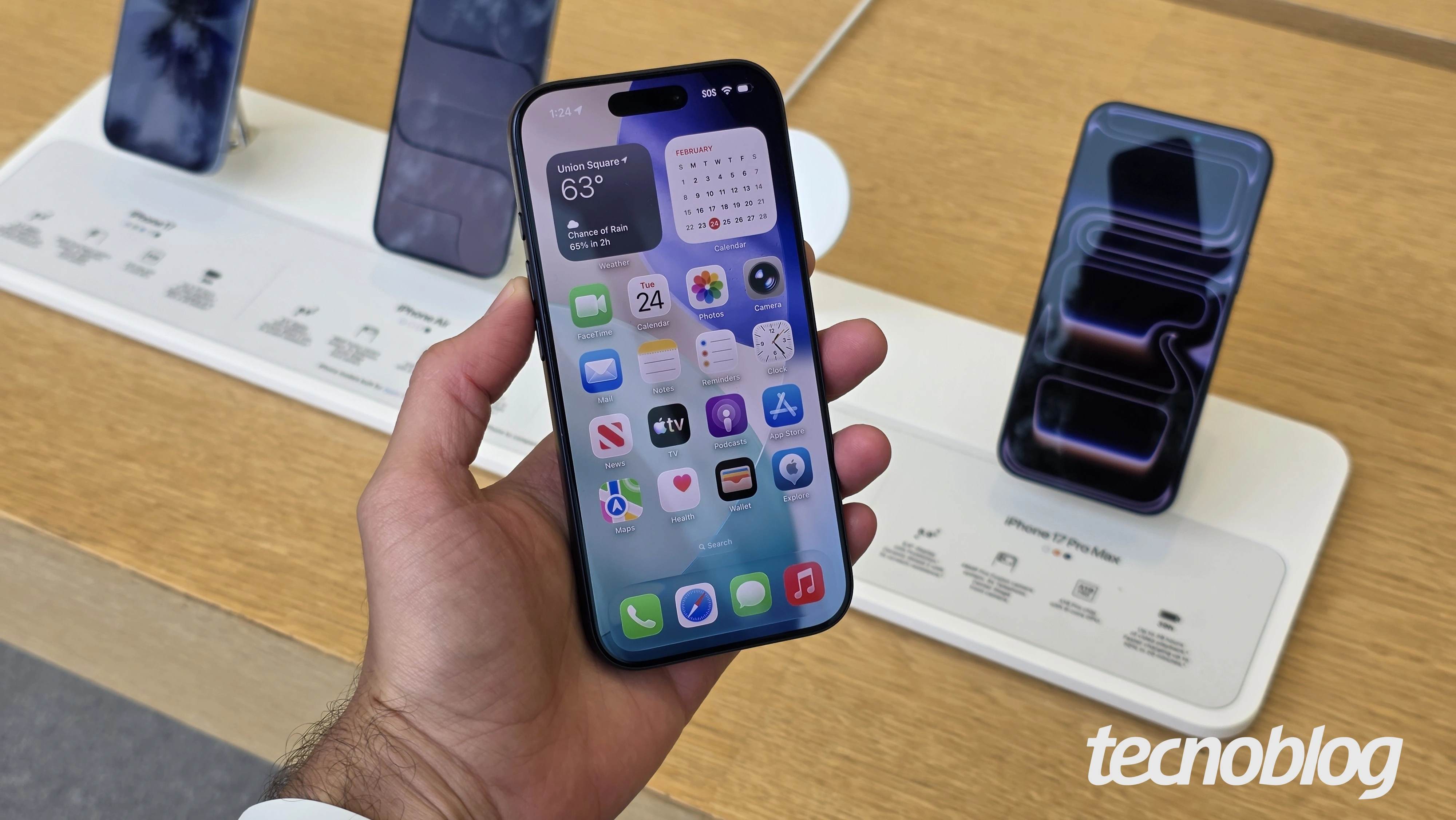 ซื้อ iPhone 17 Pro Max ตอนนี้หรือรอรุ่นถัดไปดี