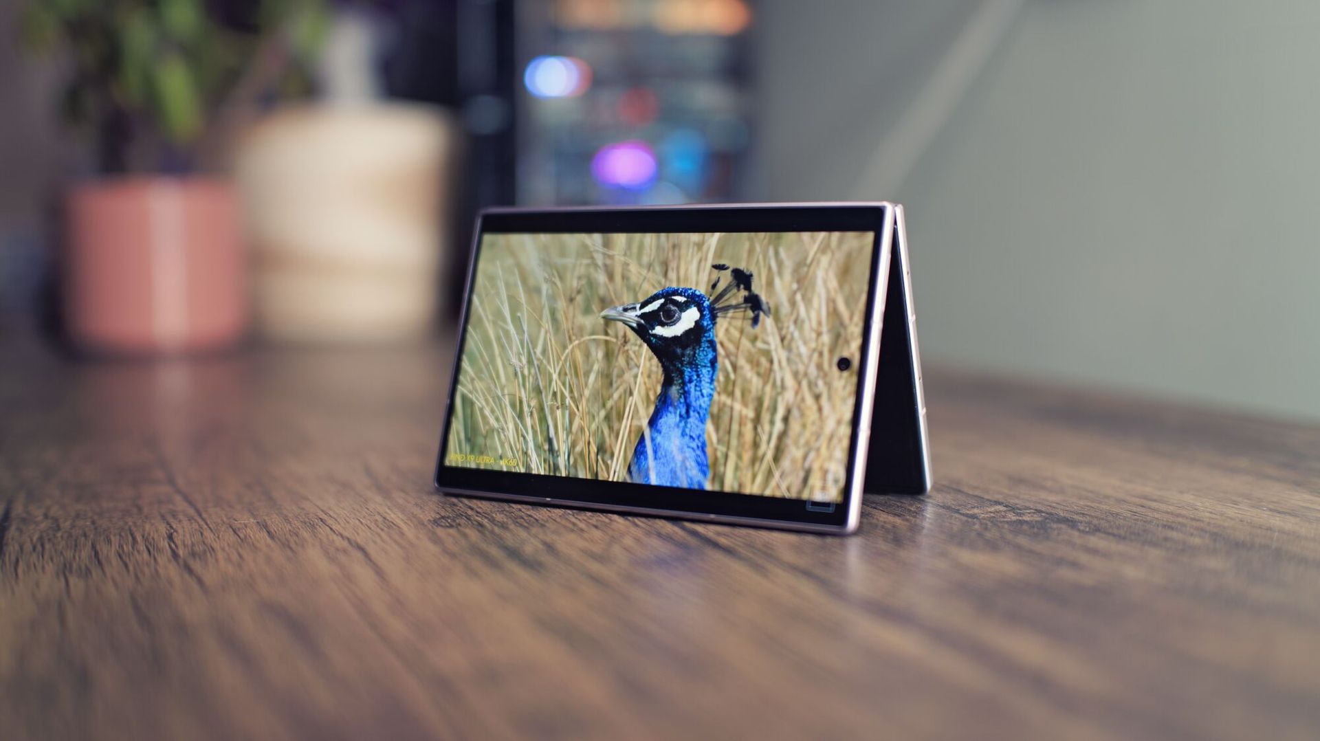 Samsung Galaxy Z Fold 8 สมาร์ทโฟนพับได้จอคู่ที่เก่งเรื่องจอแต่สะดุดความร้อน