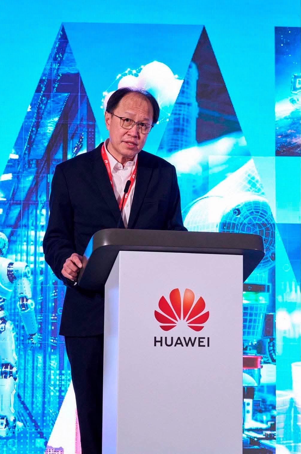 คลื่น 5G และ Mobile AI กำลังออกแบบโครงสร้างโทรคมนาคมยุคใหม่