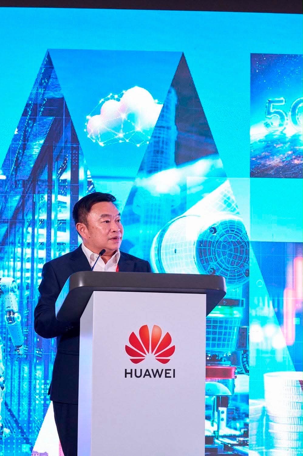 คลื่น 5G และ Mobile AI กำลังออกแบบโครงสร้างโทรคมนาคมยุคใหม่