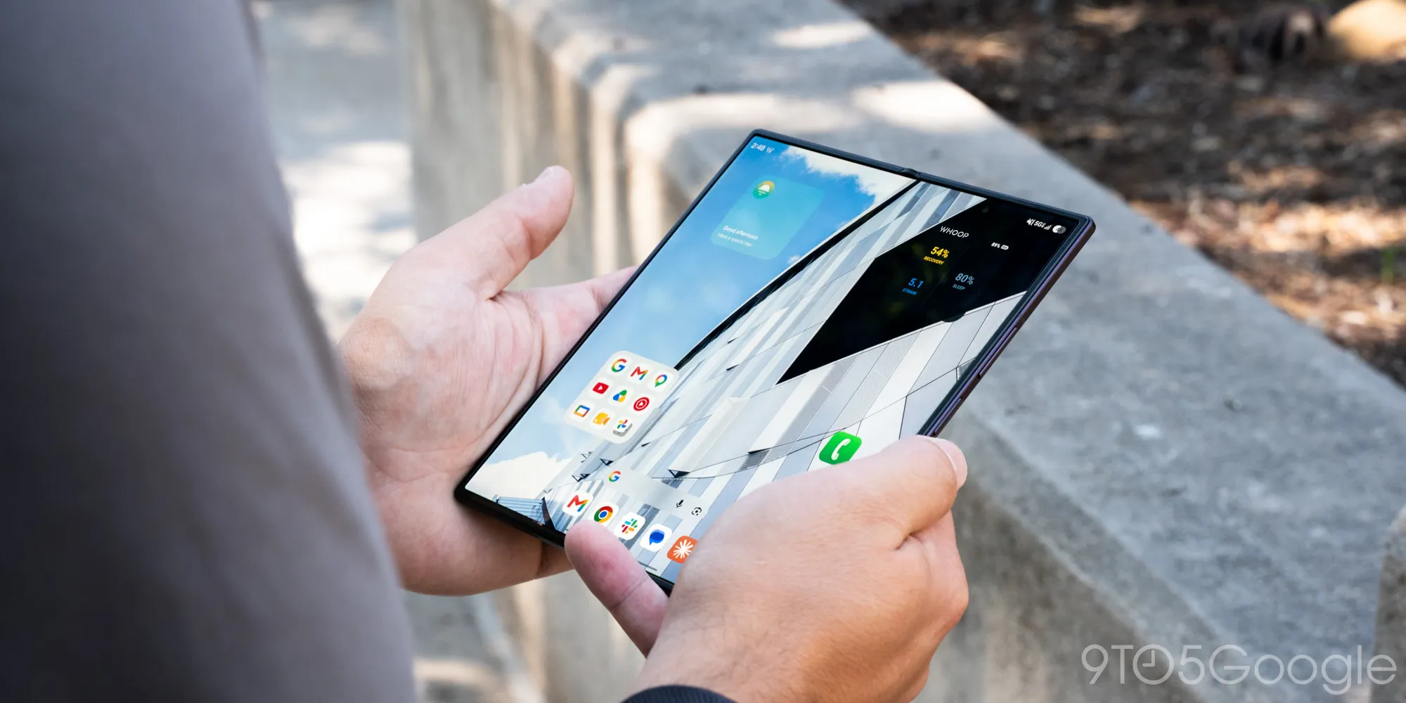 ทำไม Galaxy Z Fold 8 Ultra ถึงแพ้ให้รุ่นมาตรฐานในเรื่องความคุ้มค่า