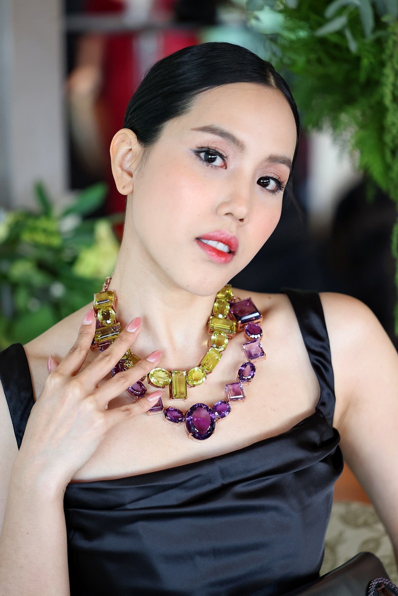 จากผืนผ้าสู่มาสเตอร์พีซ: กระเป๋าผ้าไทยในตลาดลักซ์ชัวรี่