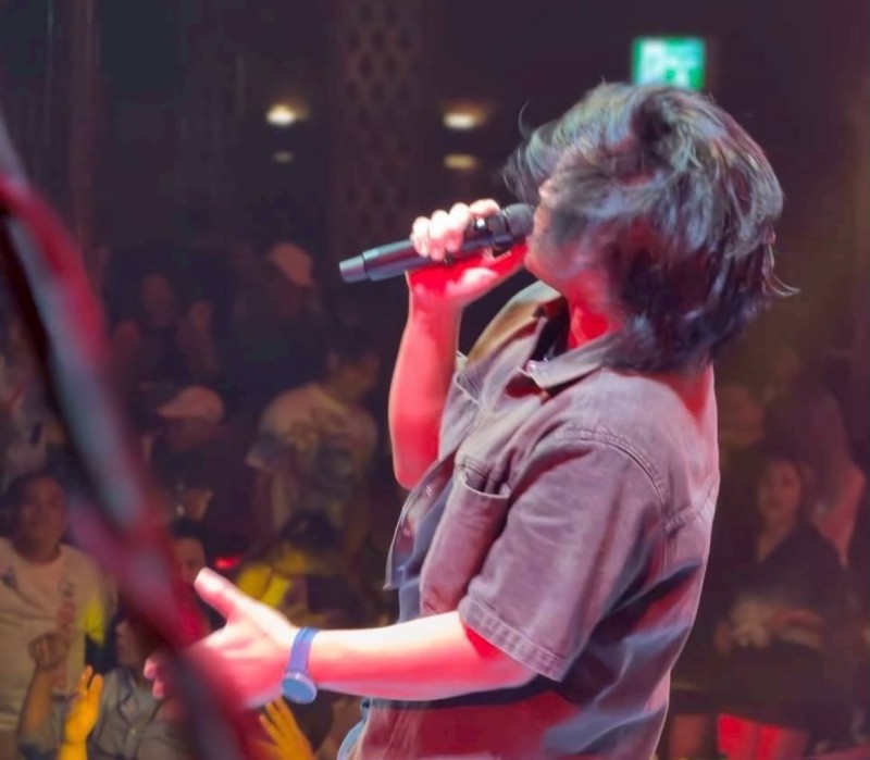 ฟลุ๊ค ไอน้ำ ศิลปินยุค Y2Kประกาศเดินหน้าร้องเพลงไม่ถอย