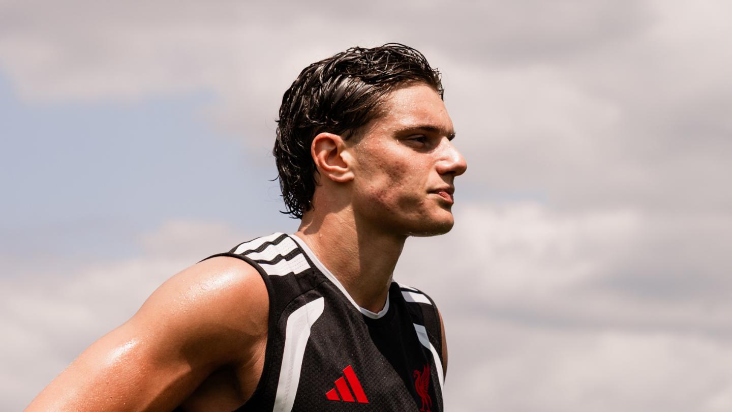 จากการบาดเจ็บ ACL สู่การกลับมา: เรื่องราวแสงสว่างของ Giovanni Leoni
