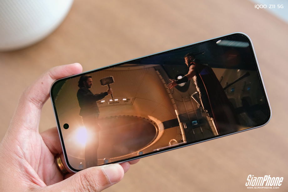 เทียบ iQOO Z11 5G กับ realme P4 Power 5G เมื่อแบตเตอรี่เกิน 9,000mAh กลายเป็นจุดขาย
