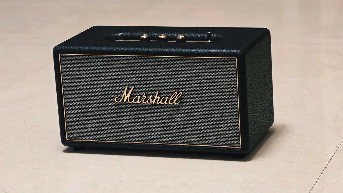 Marshall Stanmore IV vs Sonos Era 300 ลำโพงบ้านแบบไหนเหมาะกับคุณกว่า