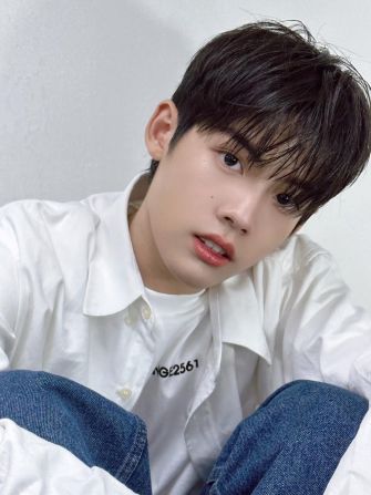ดาวรุ่งวัยทีนเบิกโลกออนไลน์: ยูจีน ญาณวัฒน์ และเหตุใจหลังความสำเร็จ