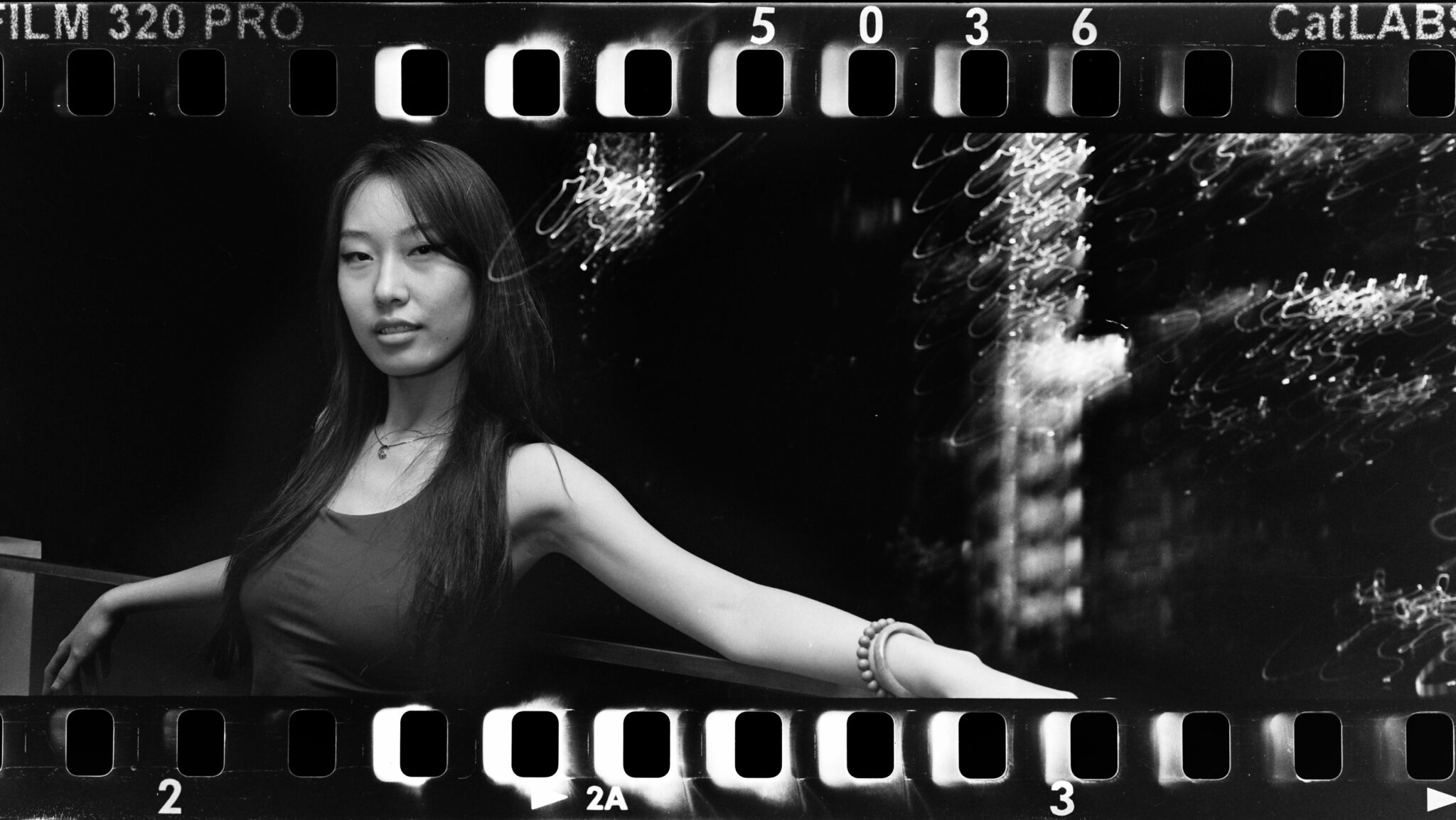 เปรียบเทียบ Westcott FJ100 และ Godox V100 แฟลชไร้สายพกพายุคใหม่