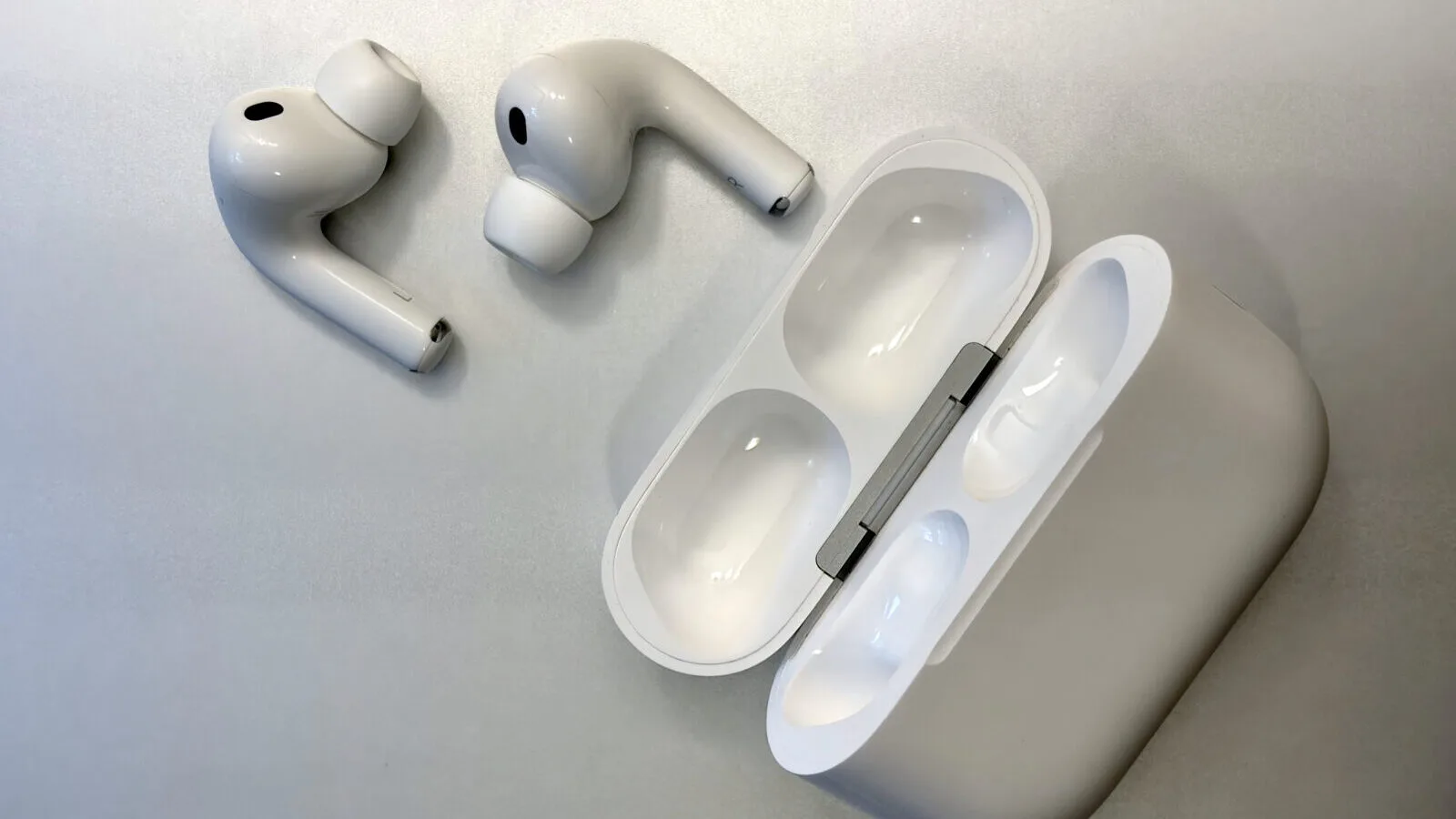 AirPods Pro 3 ลดราคาแรง เหมาะไหมสำหรับสายเดินทางที่ต้องการ ANC ระดับเรือธง