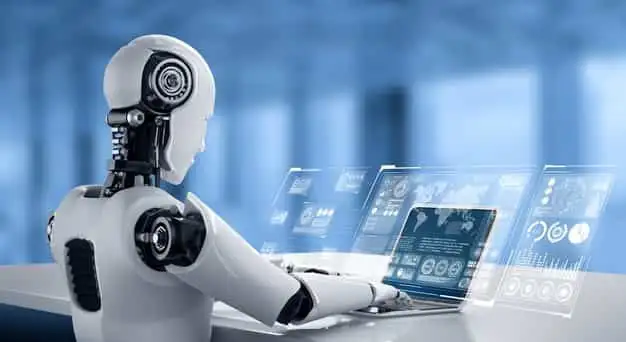 AI กำลังรื้อโครงสร้างงานสื่อ จากเลย์ออฟสู่การเปลี่ยนบทบาท