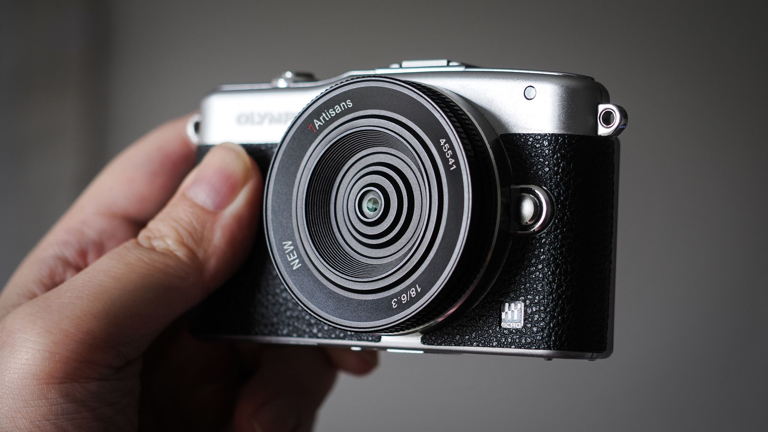 วิธีเลือกเลนส์วินเทจคลาสสิกให้กล้อง Mirrorless สมัยใหม่