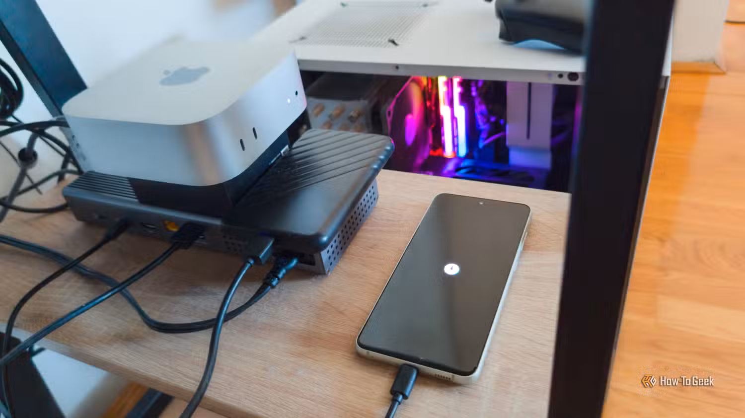 สายเคเบิลเดียวก็เอาอยู่: USB-C ทำให้มินิพีซีใช้งานง่ายขึ้น