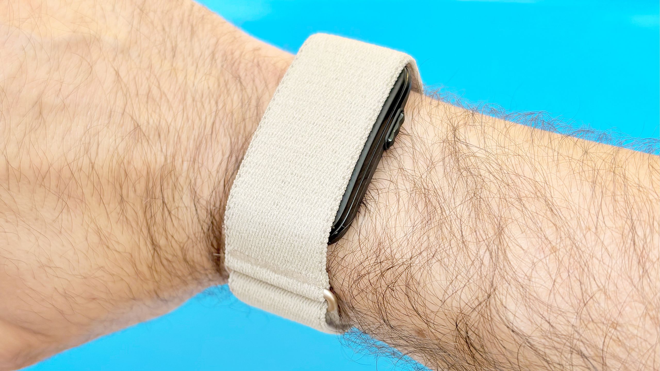 Garmin Cirqa รีวิว: สายรัดสุขภาพแบบไร้หน้าจอที่เน้นข้อมูลจริงมากกว่าการแจ้งเตือน