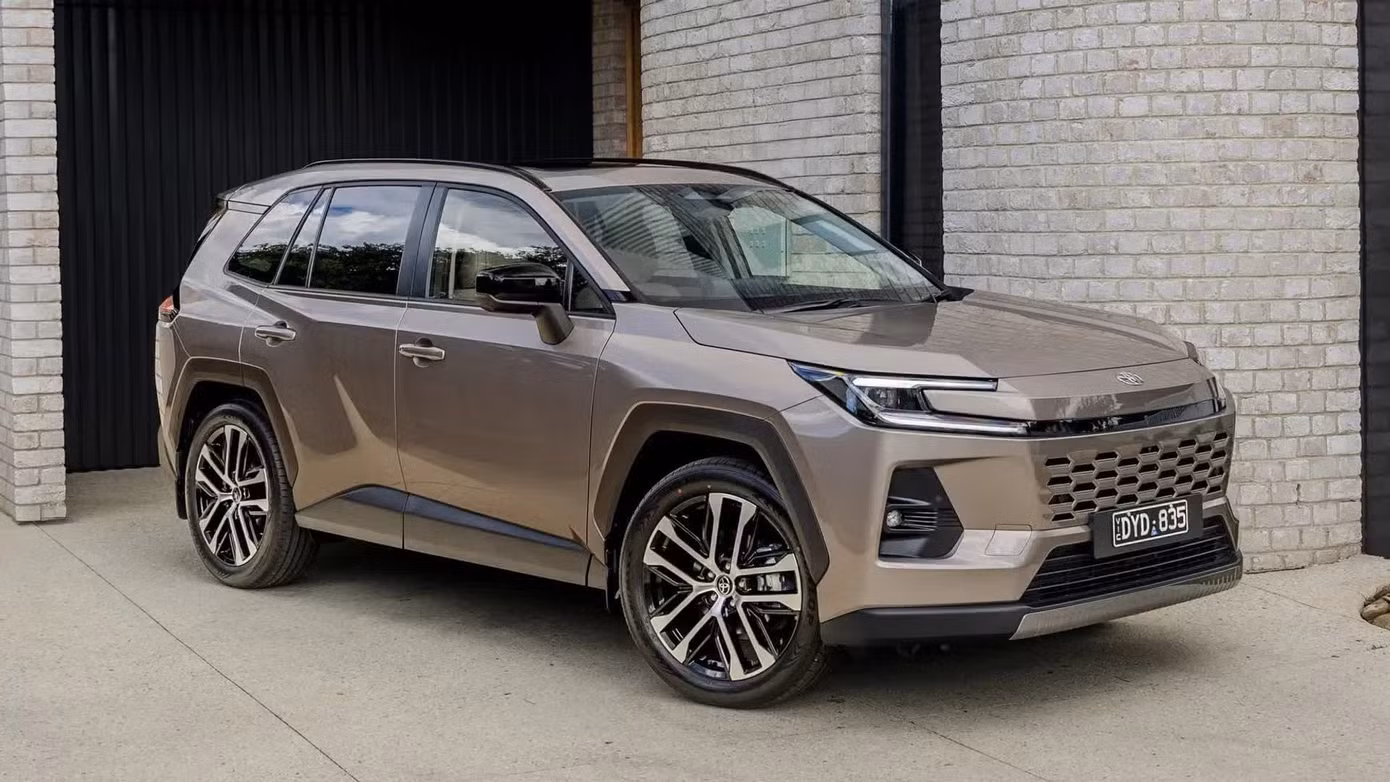Mitsubishi Pajero กลับมาฟื้นตำนาน Ladder Frame ออฟโรดสู้ตลาด SUV ทั่วเมือง