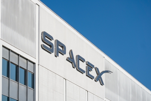 SpaceX ราคาหุ้นทรุดกว่า 50% หลัง IPO: จังหวะสะสมหรือสัญญาณถอย?