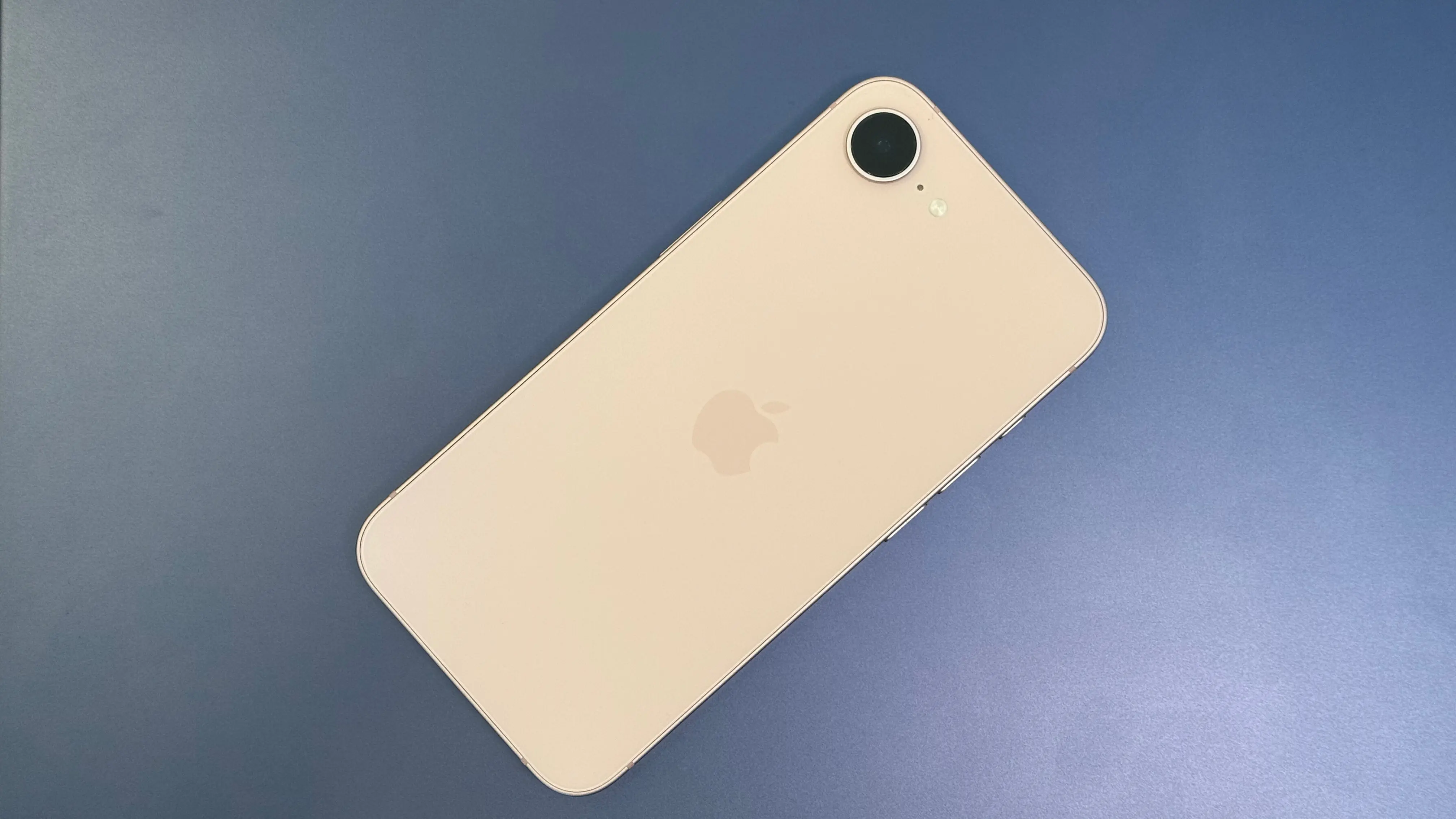iPhone 18 ข่าวลือ: ดีไซน์นิ่ง สเปกแรง และแผนเปิดตัวใหม่ของ Apple