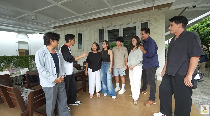 ที่อยู่อบอุ่นของครีเอเตอร์คนดัง: บ้านเรียบง่ายที่เต็มไปด้วยความรัก