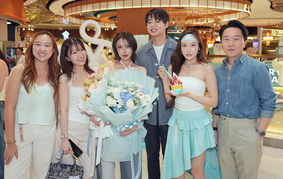 เมื่อแฟชั่นพบสุขภาพ: โชว์โคลแลบ Sistersfabric x Yolé