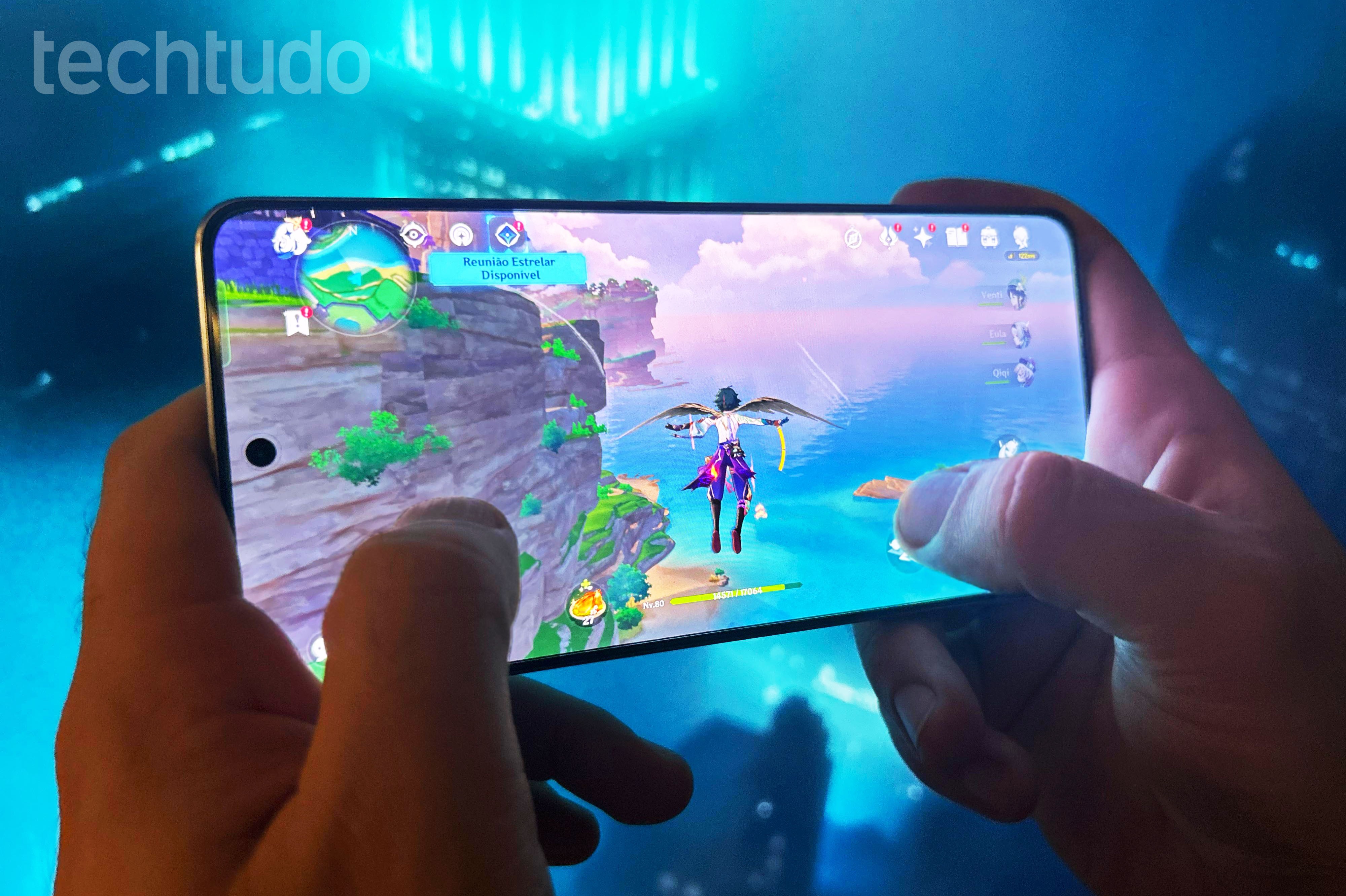 สมาร์ตโฟนถ่ายรูป เล่นเกม และใช้งานครบเครื่อง เลือกรุ่นไหนดี