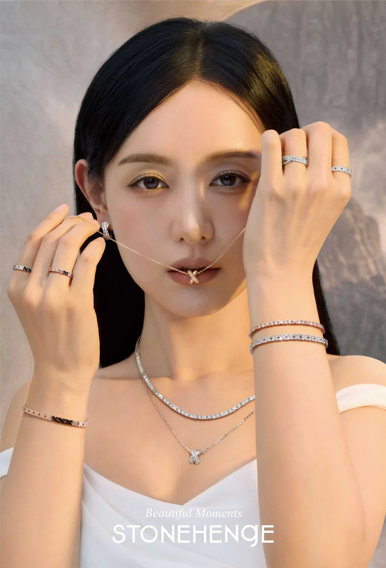 ดาวรุ่งกับบทบาทใหม่ในแคมเปญแฟชั่นหรูซีซั่นล่าสุด