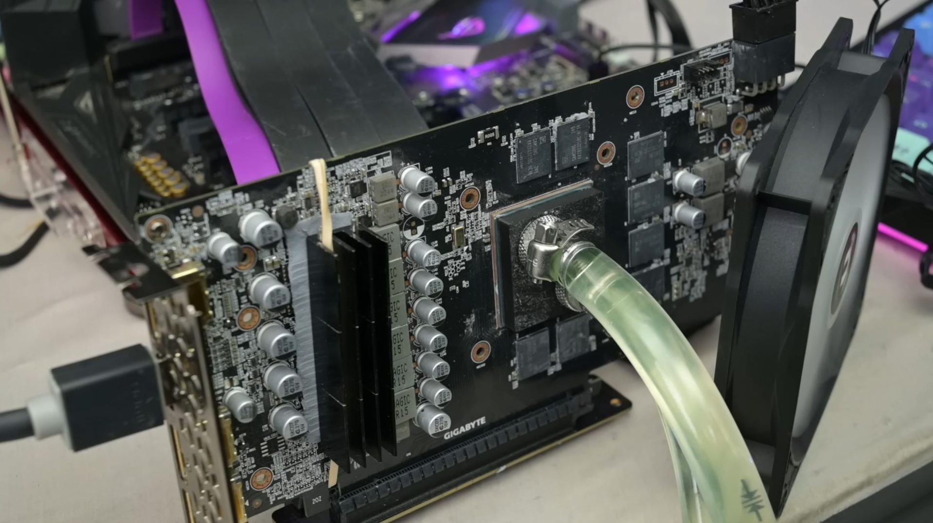 ระบายความร้อนโดยตรง GPU ให้ RTX ลงเหลือ 28°C ทำอย่างไร