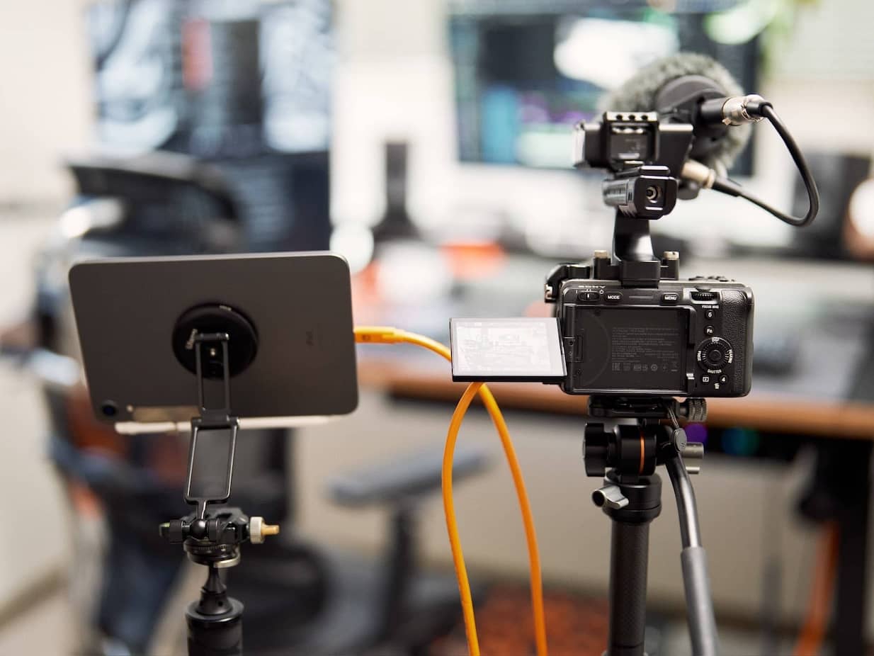 ขาตั้งคาร์บอนไฟเบอร์พกพาเทียบ SmallRig CT-22 กับคู่แข่งระดับพรีเมียม