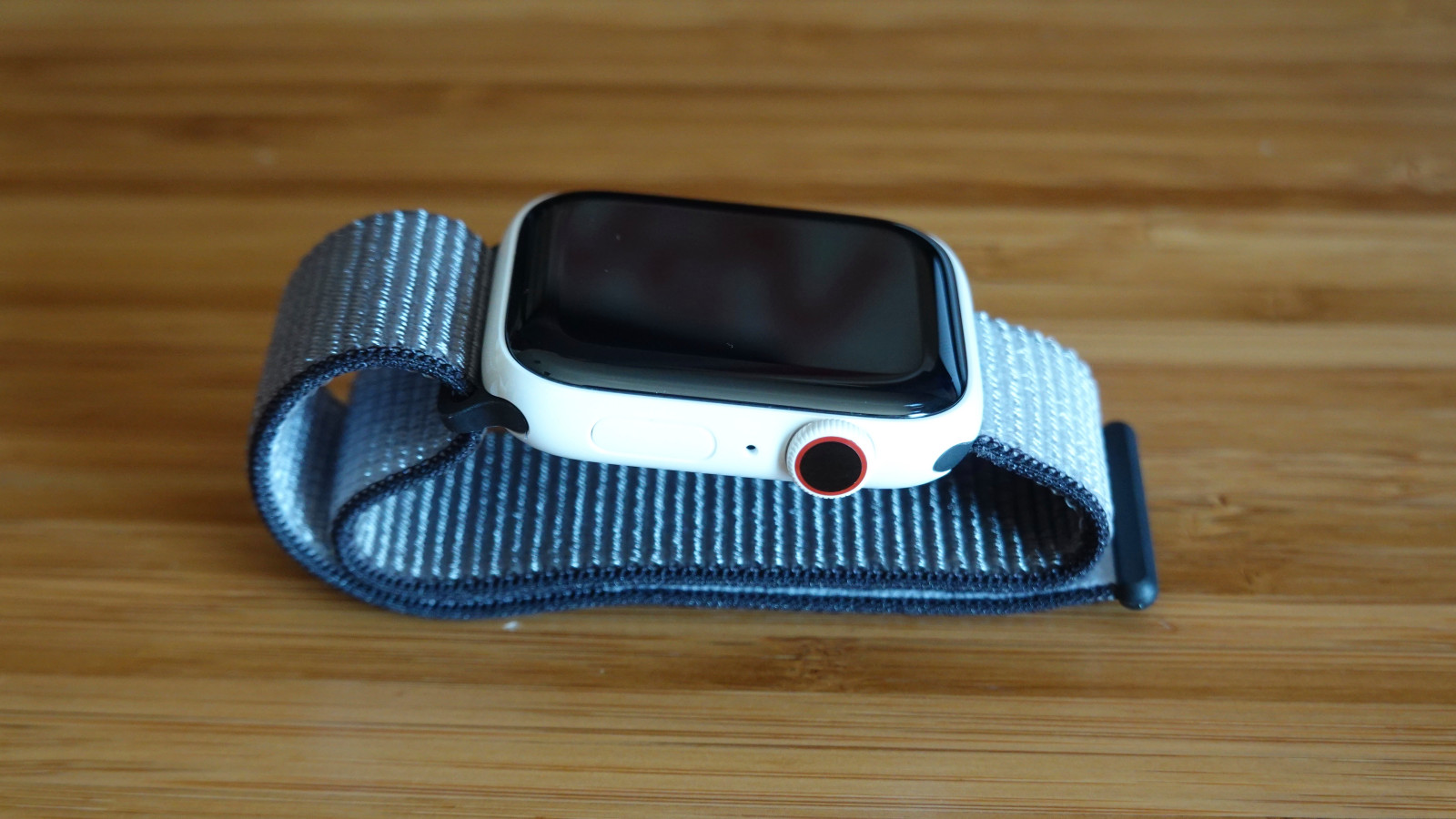 Apple Watch ตัวเรือนเซรามิกคัมแบ็ก สัญญาณใหม่ของนาฬิกาอัจฉริยะสายหรู