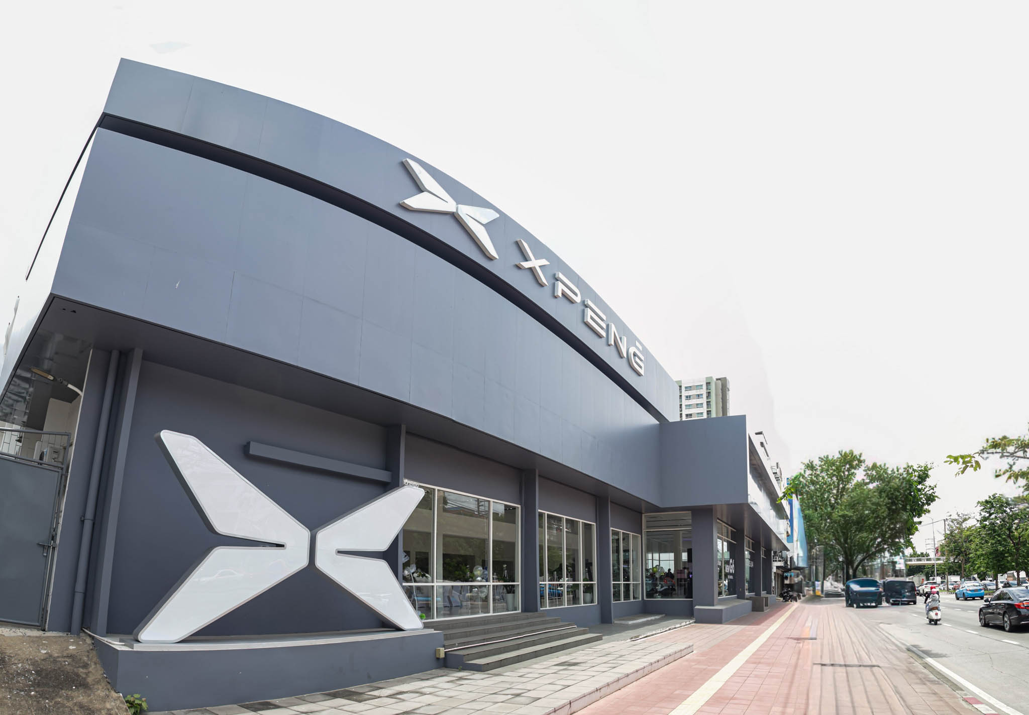 ศูนย์บริการรถไฟฟ้าพรีเมียมใหม่ของ XPENG เปลี่ยนเกมเจ้าของ EV อย่างไร