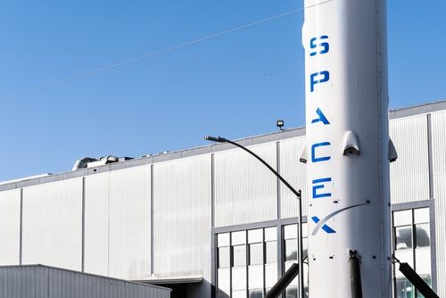 หุ้น SpaceX รีบาวด์หลัง Lock-up หมดอายุ: สัญญาณอะไรสำหรับนักลงทุนระยะยาว