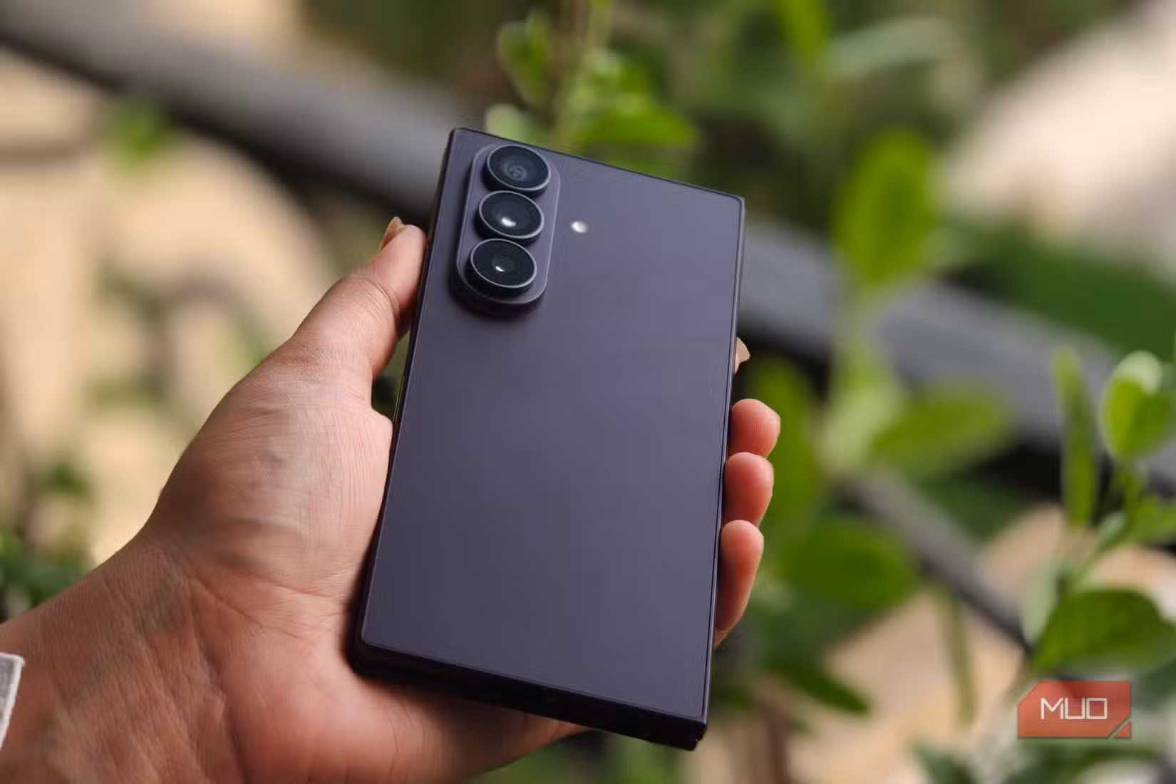 Galaxy Z Fold 8 Ultra ควรซื้อไหม เมื่อจอพับพรีเมียมเริ่มอัปเกรดน้อยลง