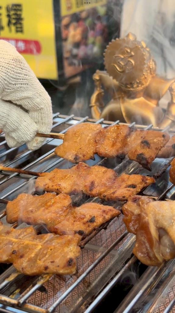 หมูปิ้งพิชิตตลาดเอเชีย: จากครัวบ้านสู่ธุรกิจท่องเที่ยวอาหาร
