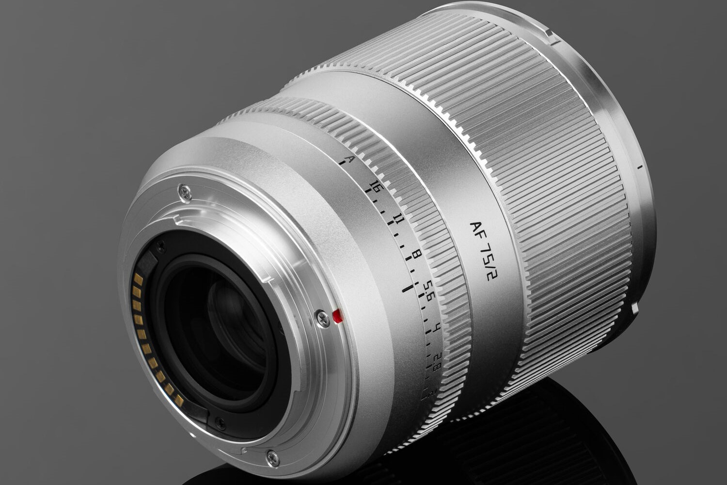 TTArtisan AF 75mm f/2 เลนส์โปรแตรตเรทออโต้โฟกัสทางเลือกใหม่สำหรับ Fujifilm X-mount