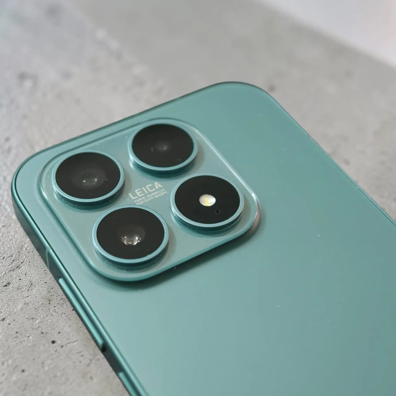 วิเคราะห์ Xiaomi 18 สเปกเรือธงแรงจัด กับคำถามเรื่องราคาที่สูงขึ้น