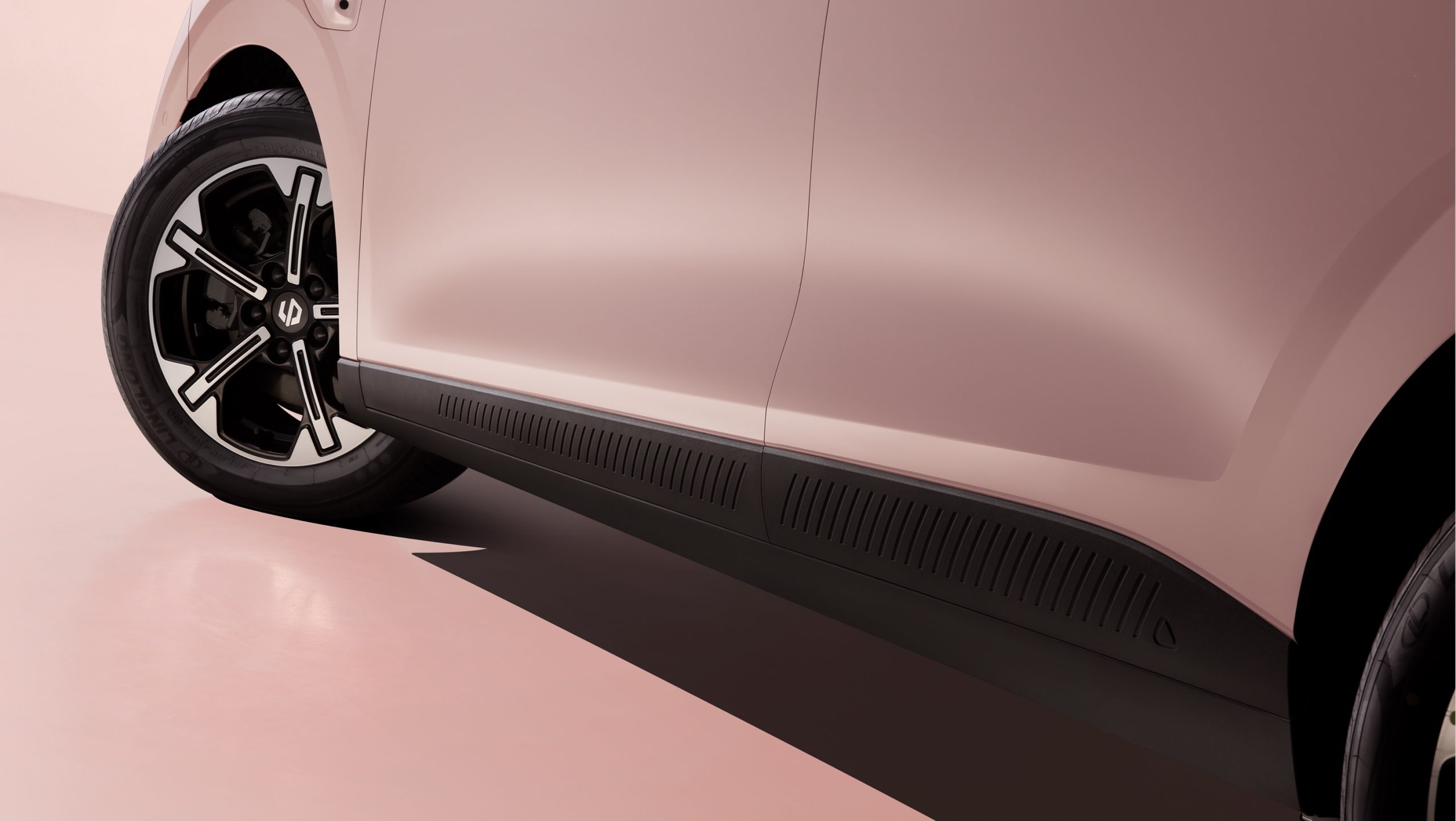 เปรียบเทียบ Leapmotor A05 และ B10 รถ EV ราคาประหยัดสายวิ่งไกล