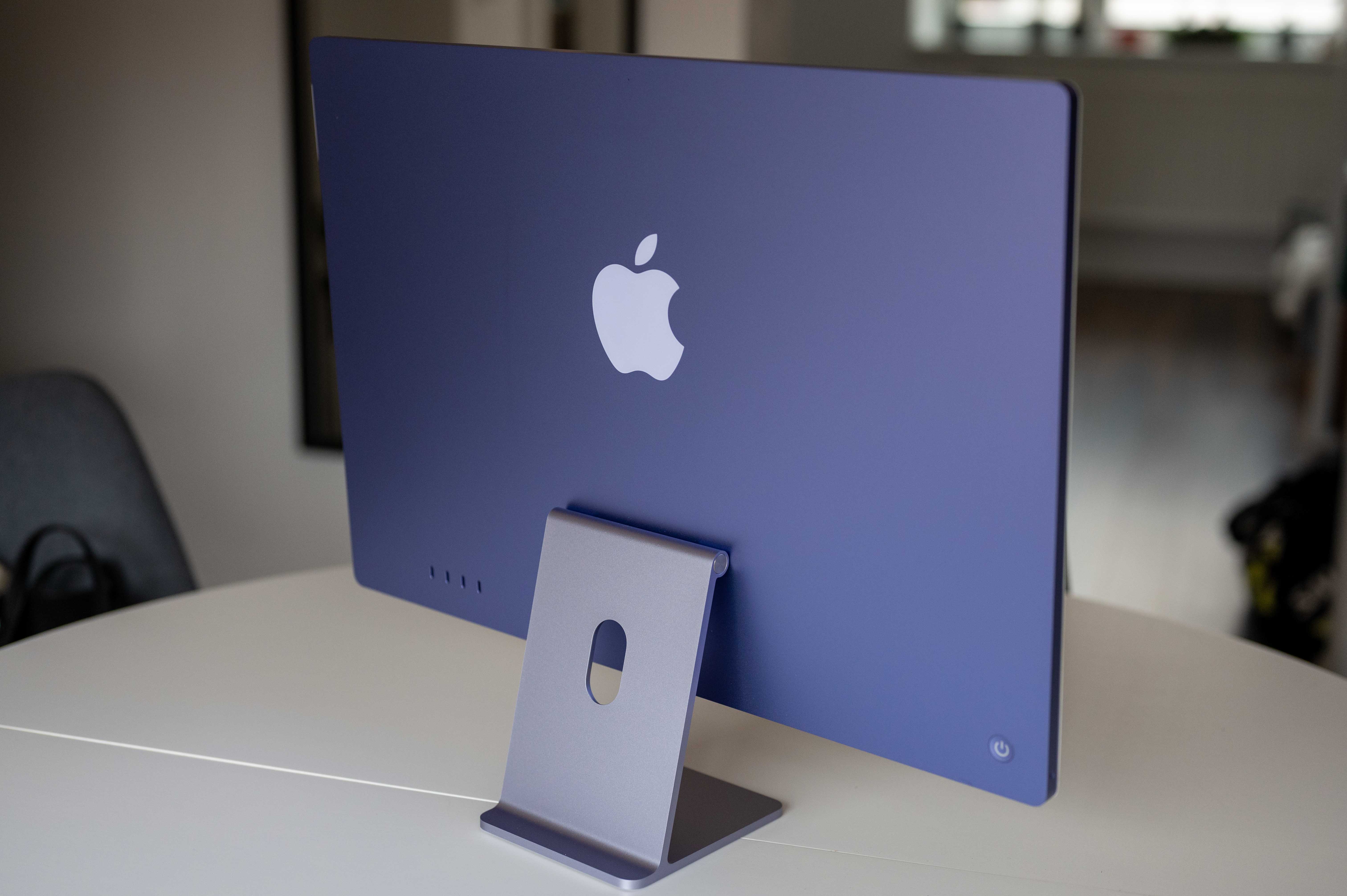 MacBook Pro M6 และ iMac OLED: อัปเกรดที่คนสายครีเอทีฟรอคอย