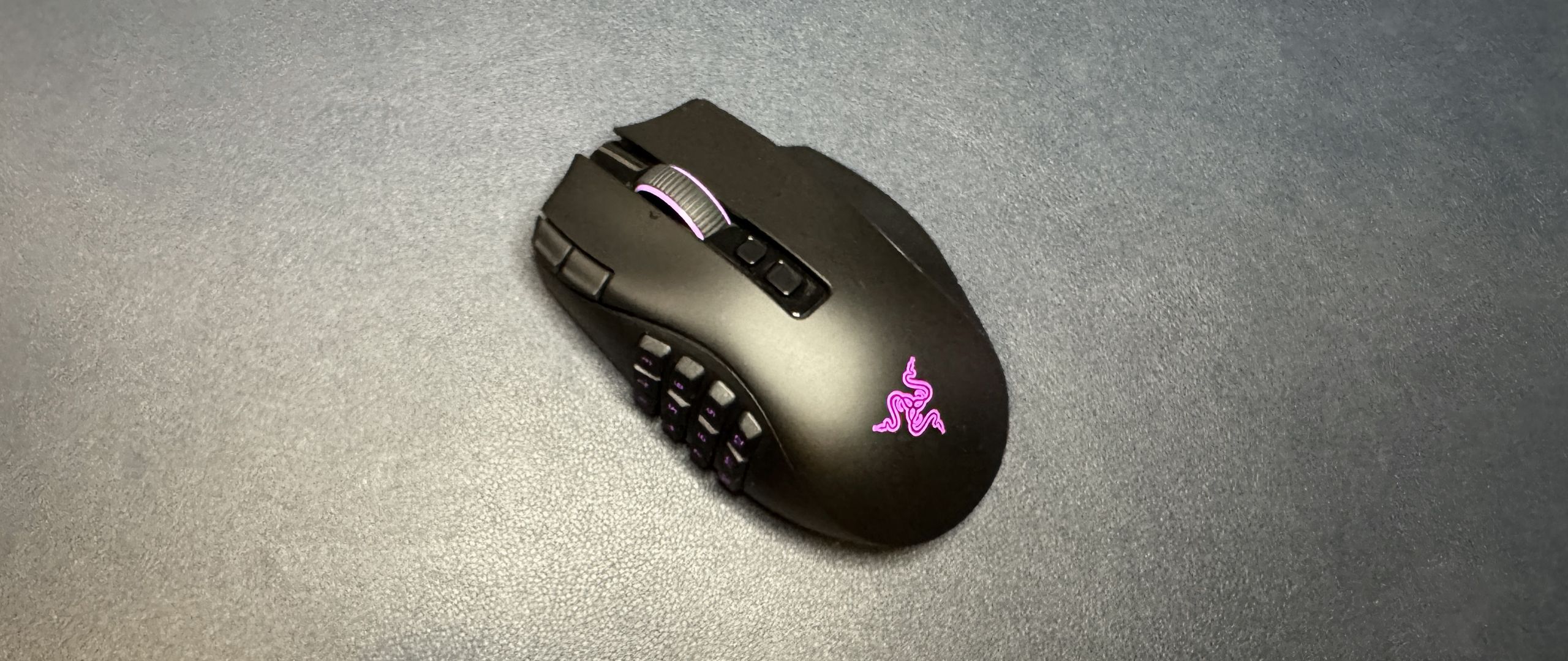 Razer Naga V3 Pro เมาส์ MMO ปุ่มมากที่โค่นกระแสเมาส์เบา
