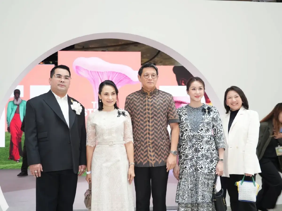 ผ้าไทยแฟชั่นสู่เวทีโลก ผ่าน Thai Textiles Trend Book