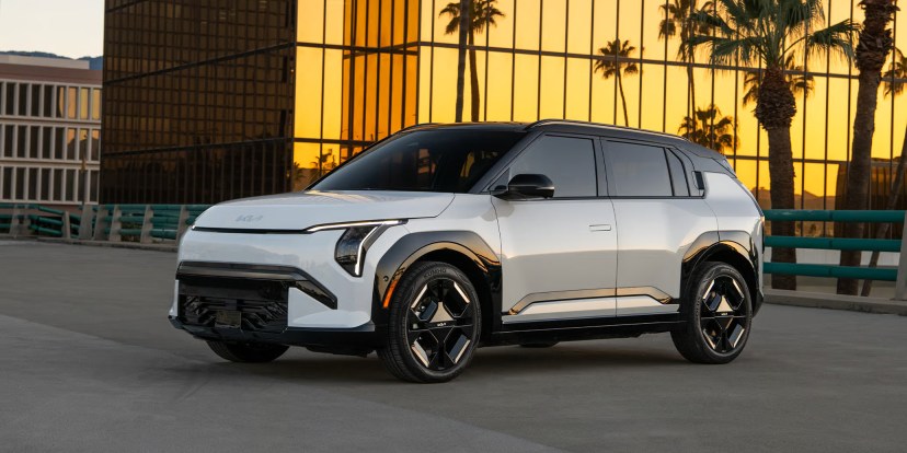 รถกระบะไฟฟ้าราคาถูกต่ำกว่า 30000 ดอลลาร์ Ford Fathom ปะทะ Kia EV3