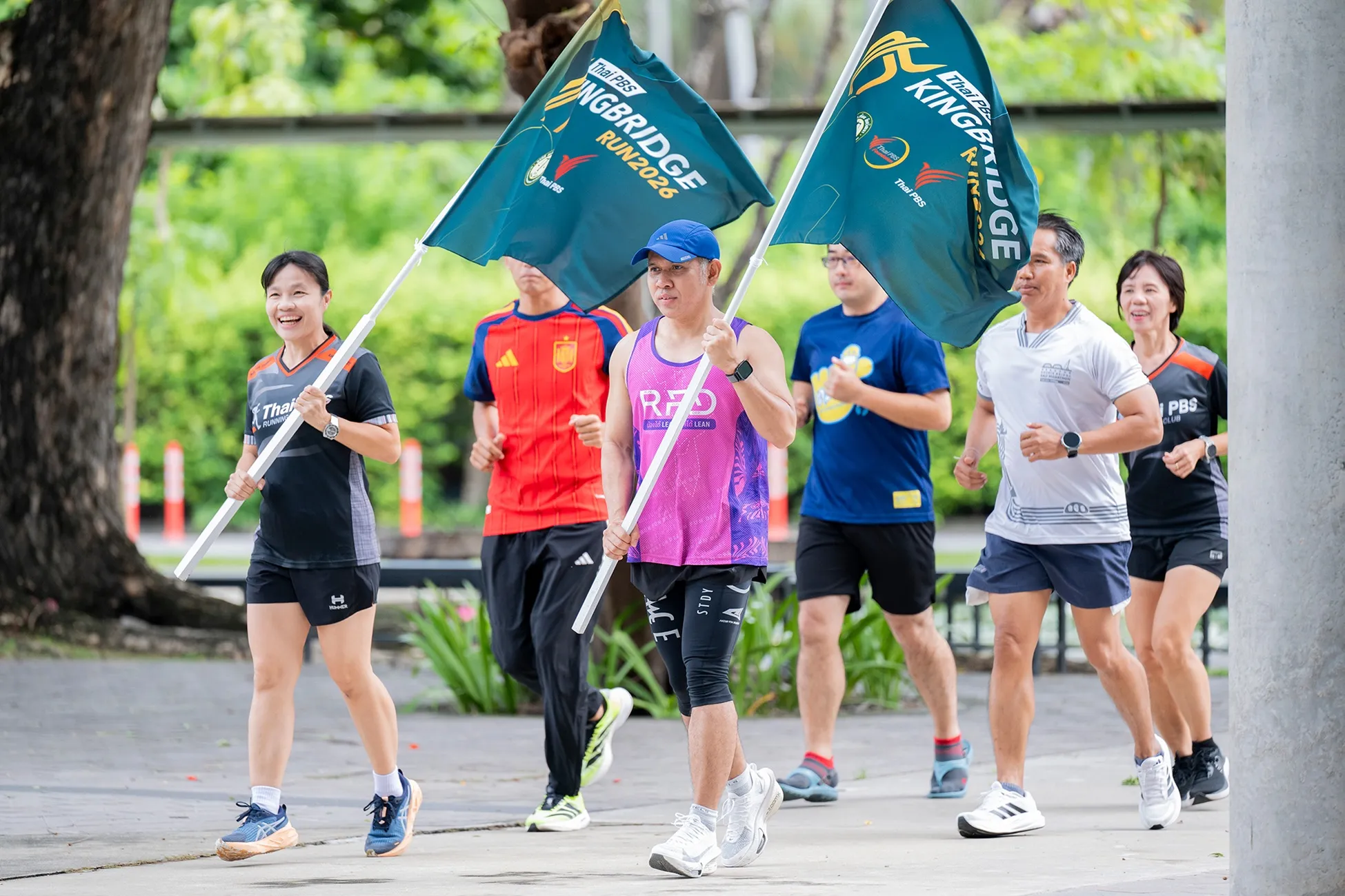 วิ่งบนสะพานลอยฟ้า: Thai PBS Kingbridge Run เปิดเส้นทางเอกสิทธิ์กลางเมือง