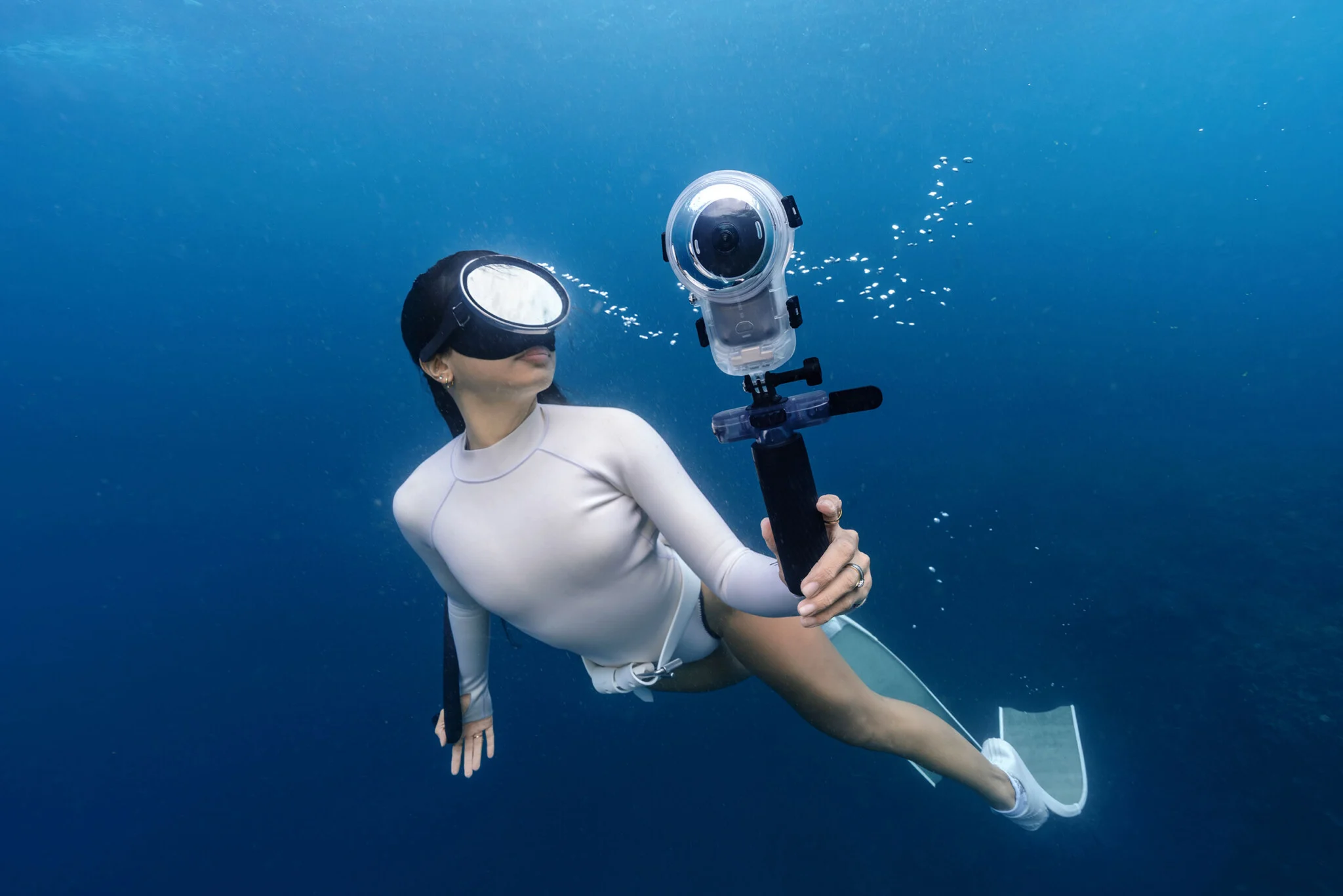 Insta360 X6 กล้อง 360 องศา 8K ที่ยกระดับสู่เซนเซอร์ 1 นิ้ว