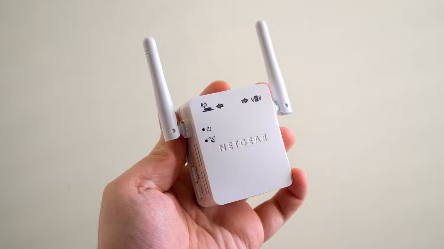 ทำไมตัวขยายสัญญาณ Wi‑Fi ถึงทำเน็ตทั้งบ้านช้า และอะไรคือทางออกที่ดีกว่า