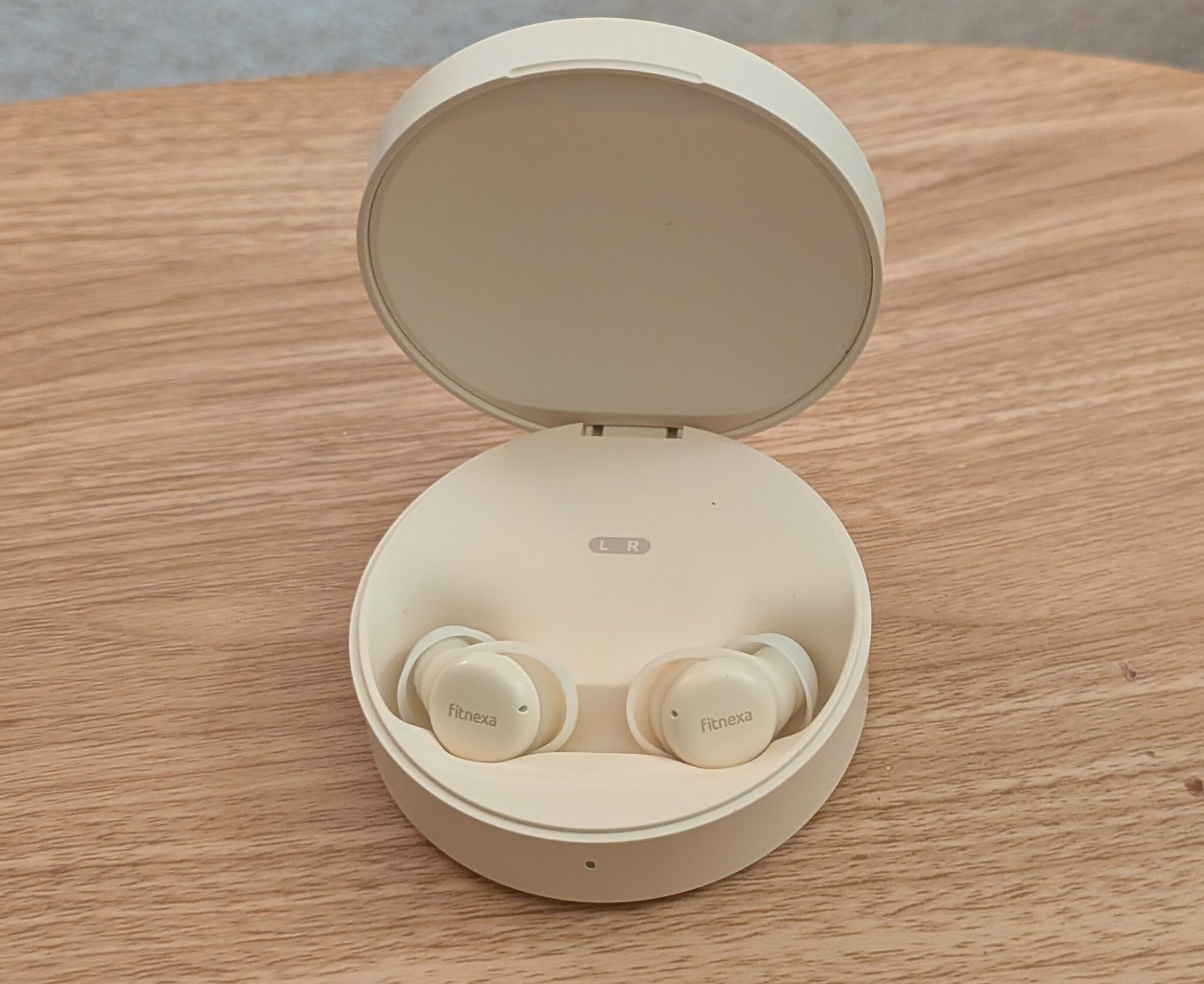 หูฟังนอนหลับคู่ใจ: เลือก Fitnexa SomniPods 3 หรือ Anker Soundcore Sleep A30