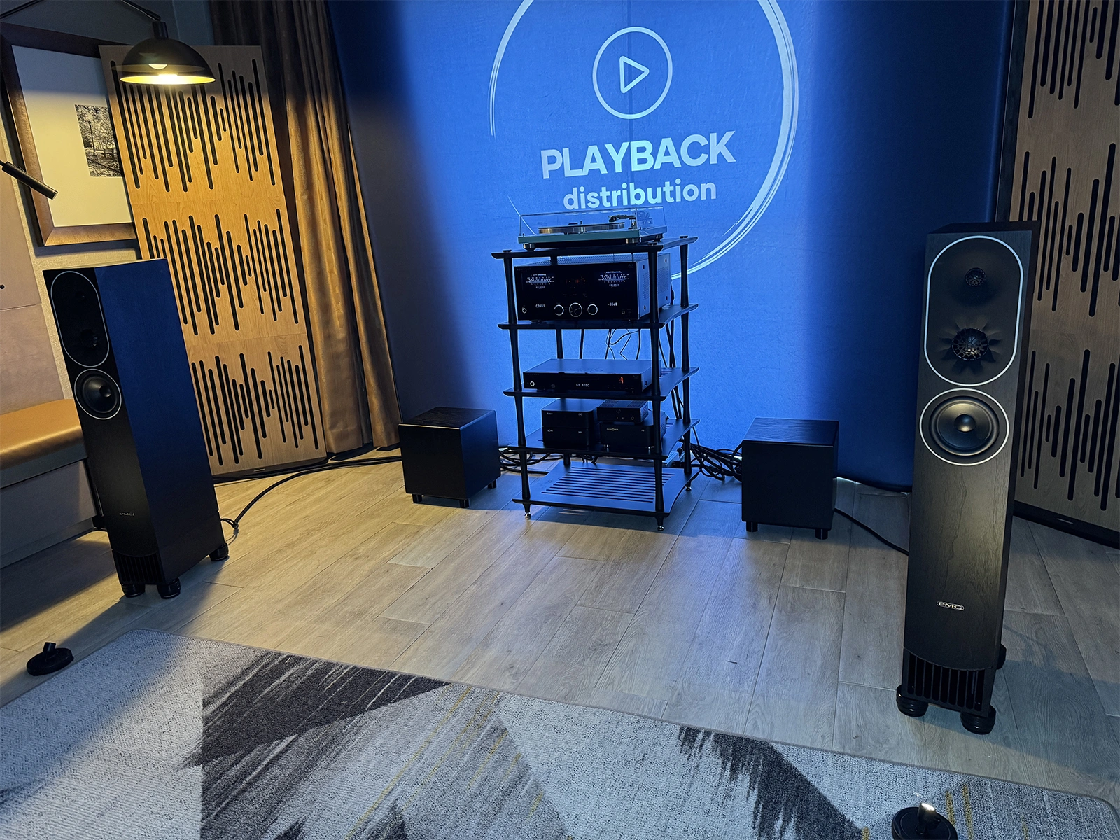 ห้องเสียงไฮเอนด์ที่โดดเด่นจากงาน Audio Advice Live: เมื่อแบรนด์ชั้นนำแข่งกันทำให้เพลงมีชีวิต