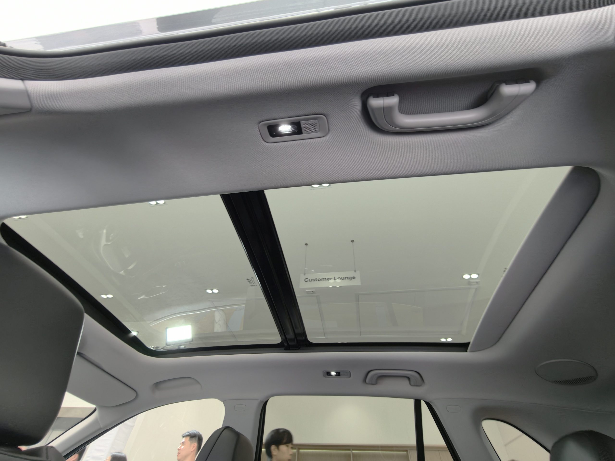 Geely Starray EM-R REEV SUV ไฮบริด ราคา 7 แสนที่เขย่าตลาด EV